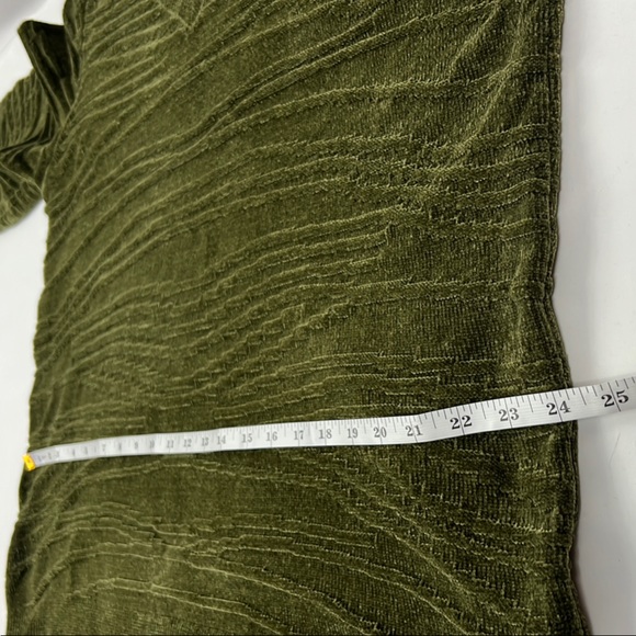AnyBody Olive Green Chenille V-Neck 3D Textured Long Sleeve Sweater Size L - Picture 9 of 12